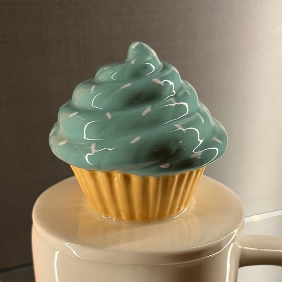 Rae Dunn by Magenta "Happy Birthday" ceramic mug light blue cupcake topper lid. - Picture 12 of 12